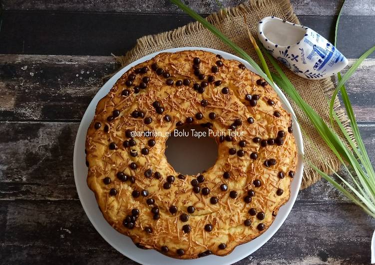 Bolu Tape Putih Telur
