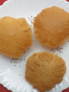 अजवाइन पूरी (Ajwain puri recipe in hindi) रेसिपी मुख्य फोटो
