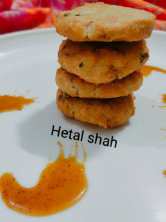 અડદ દાળ ટીક્કી (Urad Dal Tikki Recipe In Gujarati) રેસીપી મુખ્ય ફોટો