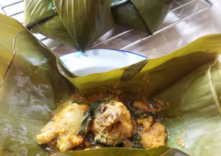 Pepes Ayam Pedas