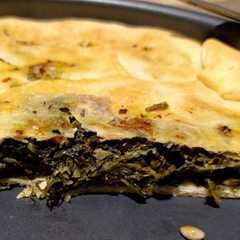 รูปของ Pizza con l'erba -ricetta originale (Pizza co l'evera)