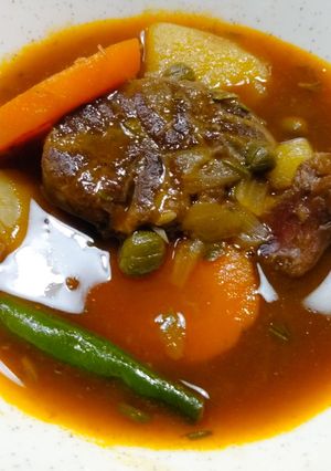 A picture of Braised beef shanks.