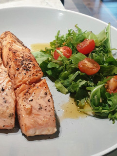 Foto resep Pan-fried Salmon sederhana, cepat, dan praktis
