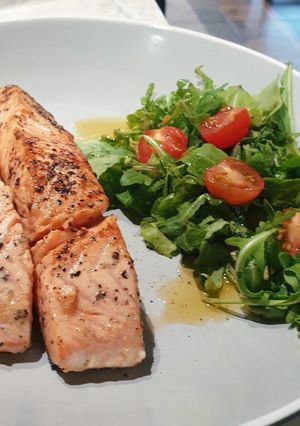 Foto resep Pan-fried Salmon sederhana, cepat, dan praktis