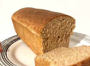 Una foto de Pan de molde 100% integral sin sal