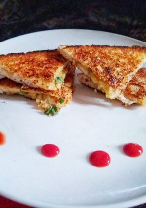 A picture of Patato Sandwich.