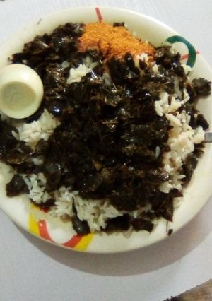 A picture of Shinkafa da yaji da zogale 😋.