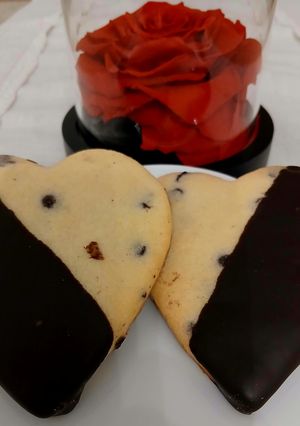 Foto di Biscotti di pasta frolla e gocce di cioccolato