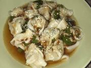 A picture of wonton meat