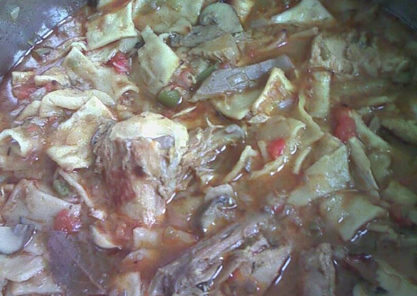 Andrajos jienenses con conejo, setas y calabaza