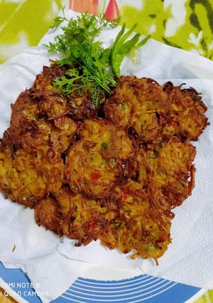 নুডুলসের পকোড়া 🙂 রেসিপির প্রধান ছবি