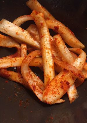 A picture of Super spicy sweet pickle radish.