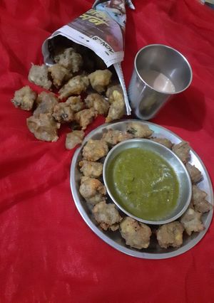 कुट्टू के पकोड़े (Kuttu ke pakode recipe in Hindi) रेसिपी मुख्य फोटो