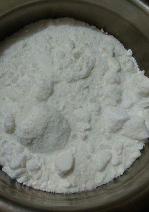 A picture of Boora (leftover ragulla chashni se).