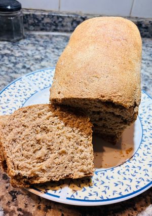 Una foto de Pan integral 🍞 🌾