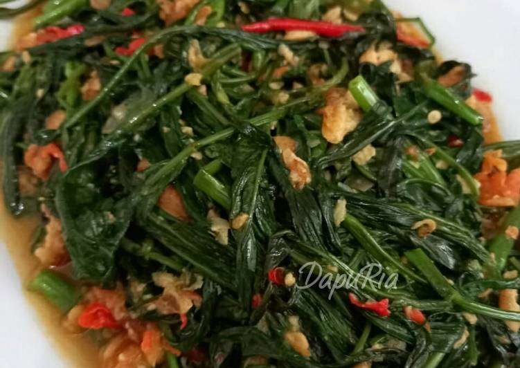 Step-by-Step Guide to Prepare Homemade Kangkung Sambel Tempe