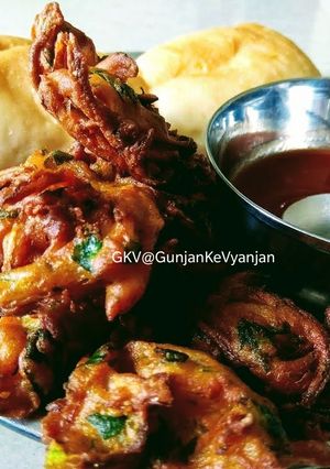 A picture of Spring Onion Bhajiya.