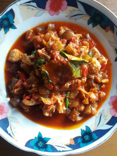 Foto resep Oseng oseng kikil & daging ayam mercon