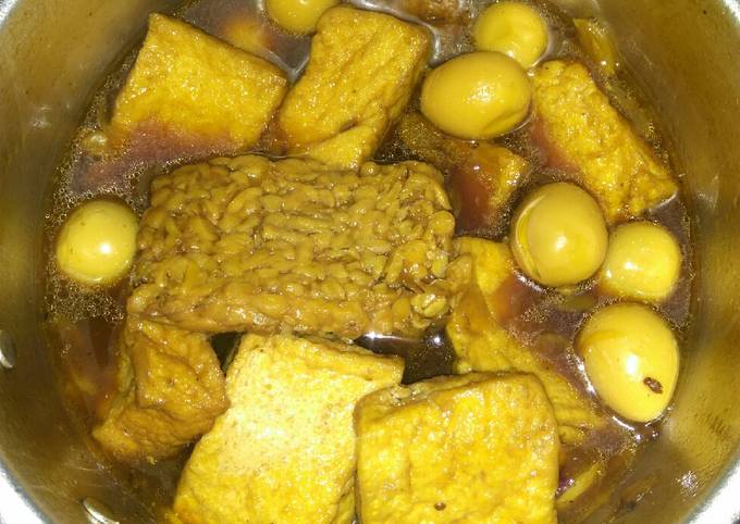 Semur 3T (telur puyuh, tahu, tempe) simpel #pr_anekasemur