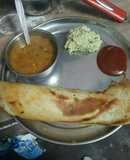 Sambhar dosa with coconut chtni and sauce