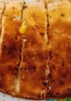 स्टफ लहसुन ब्रेड (Stuff garlic bread recipe in hindi) रेसिपी मुख्य फोटो