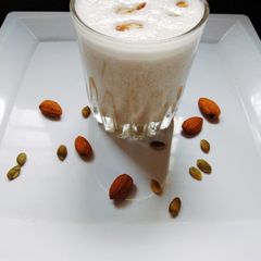 A picture of Weight loss peanut chikki banana smoothie.