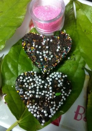 A picture of Valentine special paan.