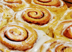 Cinnabon - a brutálfinom amcsi fahéjas csiga 🇺🇲🇺🇲🇺🇲 recept fotója