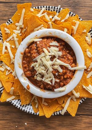 Gambar Nachos & Ayam Bolognese