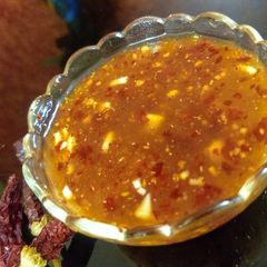 A picture of Sweet chilly sauce.