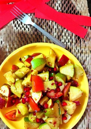 A picture of Thai fruits salad.