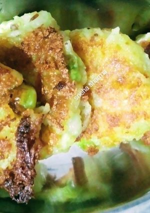 मटार पॅटीस रेसिपी (matar patties recipe in martahi) रेसिपी चे मुख्य फोटो 