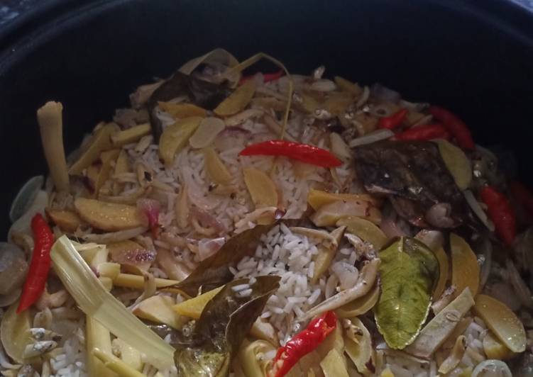 Nasi liwet teri jengkol