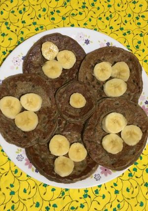 A picture of Banana Jaggery Pancakes.