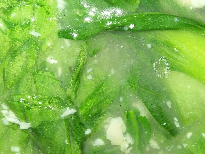 Easy Steps to Prepare Pokcoy saus bawang putih the Can Spoil the Tongue Makes you drool