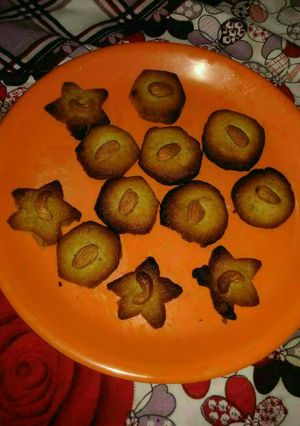 A picture of Atta cookies.