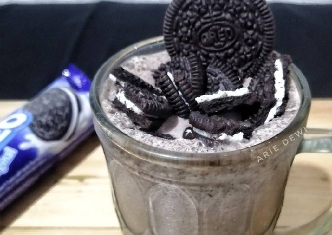 Resep Es Susu Oreo oleh arie dewi - Cookpad