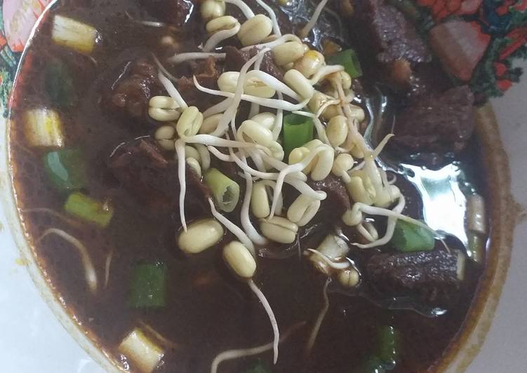 Cara Gampang mengolah Rawon Daging Sapi yang Menggugah Selera