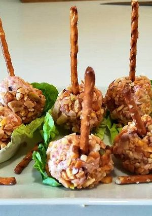 Una foto de Bombones de queso y jamón