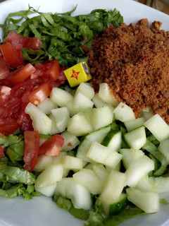A picture of Kwadon lettuce ( local lettuce Salad.