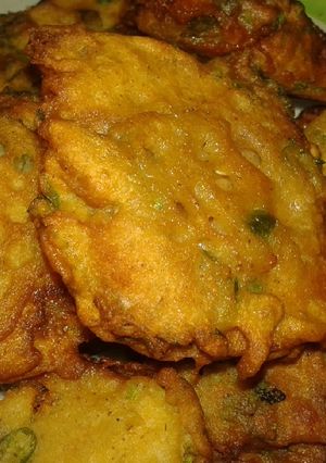 ब्रेड पकौङे (Bread Pakode recipe in Hindi) रेसिपी मुख्य फोटो