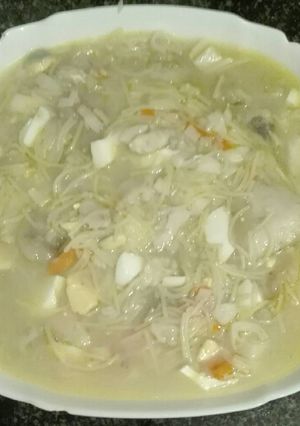 Foto principal de Sopa de fideos con rape y cazón 
