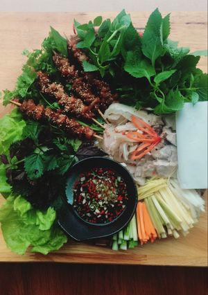 Hình của món Mẹt cuốn thập cẩm.