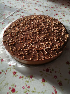 Una foto de Tarta de dulce de leche con chocolate