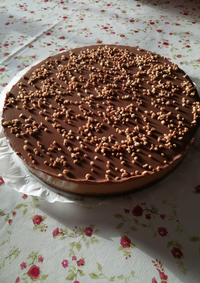 Una foto de Tarta de dulce de leche con chocolate