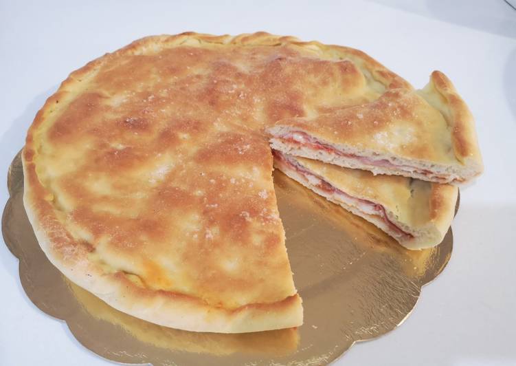 Simple Way to Make Ultimate Focaccia ripiena pomodoro, mozzarella e speck