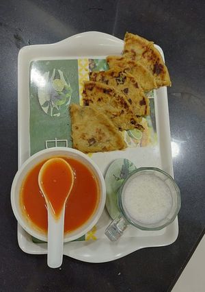 ફલાવર નાં પરાઠા (Flower Paratha Recipe In Gujarati) રેસીપી મુખ્ય ફોટો