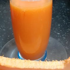 Sweet Papaya Drink (Aqua Fresca) A picture of Sweet Papaya Drink (Aqua Fresca).