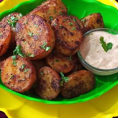 A picture of Butter Roasted Potatoes.