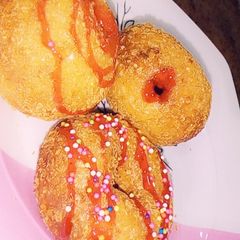 A picture of Flied doughnuts.